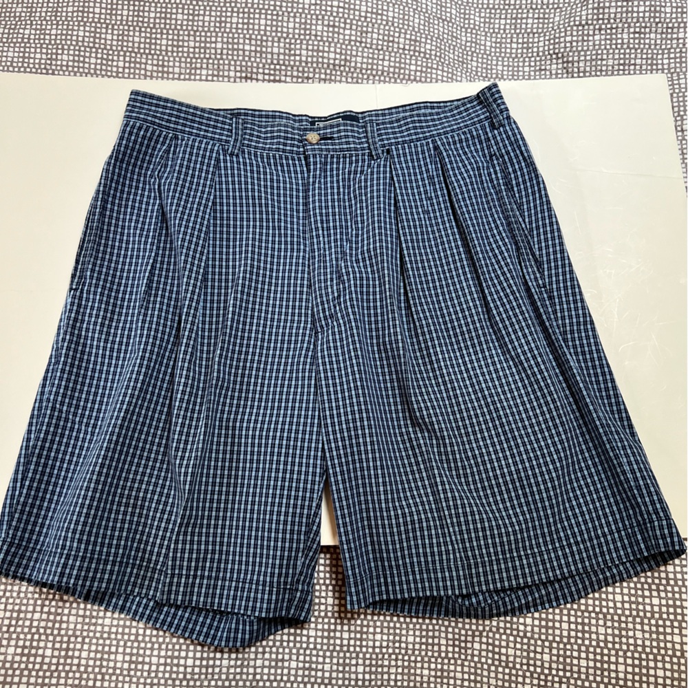 Polo Ralph Lauren men’s shorts Size 34 with 9 inch inseam